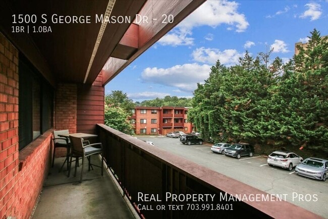 Building Photo - 1500 S George Mason Dr