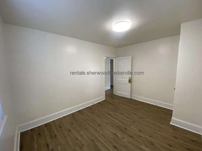 Building Photo - 504 E Atlantic St