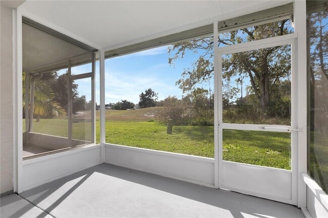 Building Photo - 34902 Teeview Ln