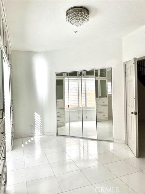 Building Photo - 1000 Calle Allegre