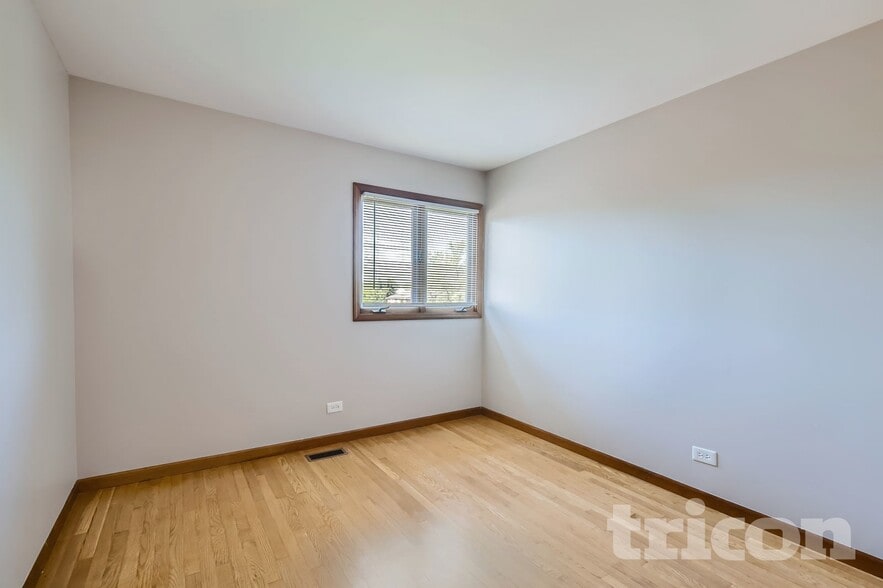 Building Photo - 285 Polo Club Dr