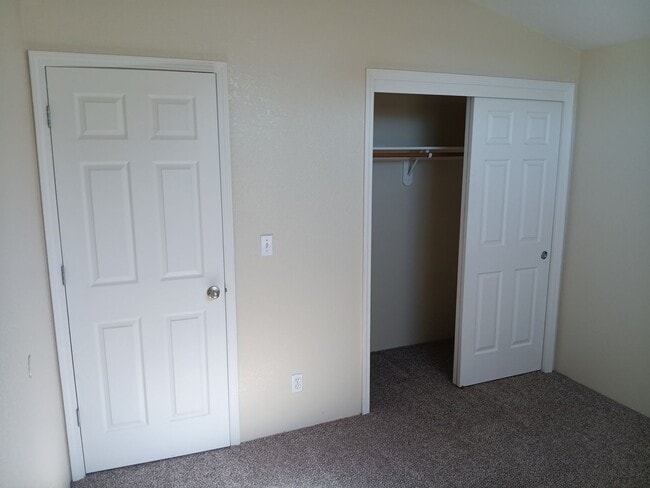 Building Photo - Cozy and Spacious Home for Rent