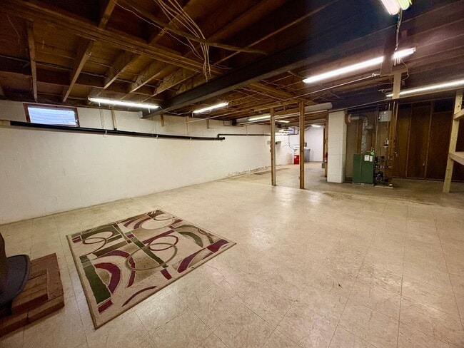 Building Photo - 3 Bedroom Rancher in Lebanon!