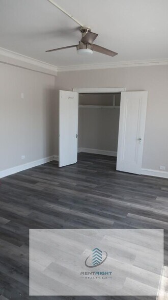 Building Photo - 4477 N Elston Ave