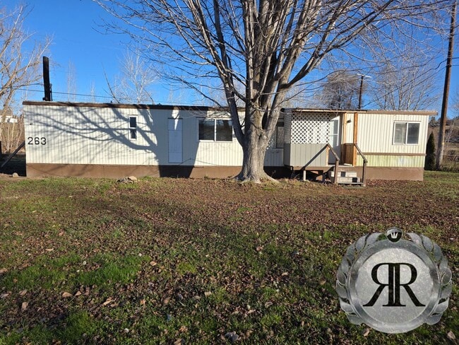 Primary Photo - 2 Bedroom, 1 bath, Singlewide Manufactured Home in Selah