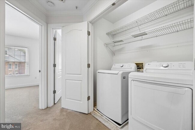 Building Photo - 10539 Tuckerman Heights Cir