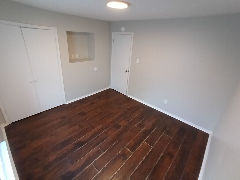 Building Photo - 36 Brianfield Dr