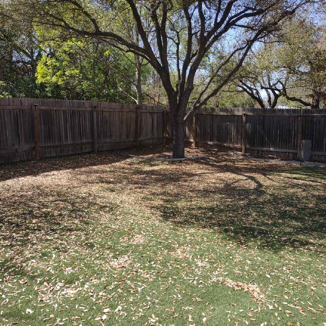 Building Photo - 11914 Loomis Dr