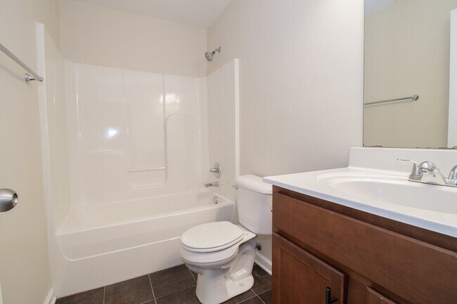 Building Photo - 1718-G Thistlewood Dr