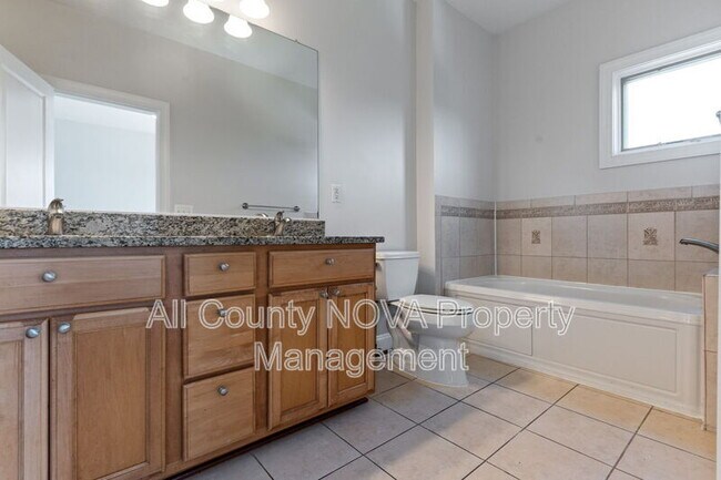 Building Photo - 1384 Talbert Ct SE