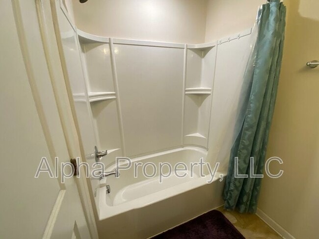 Building Photo - 308 Corday Ln