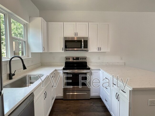 Building Photo - 300 Stewarts Ferry Pike