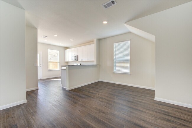 Building Photo - 11715 Braemar Village Dr