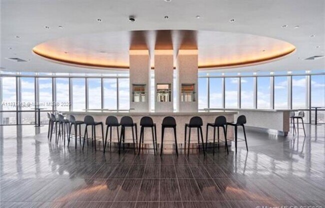 Building Photo - 851 NE 1st Ave