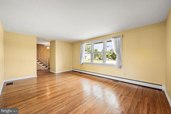 Building Photo - 1236 Ellis Cir