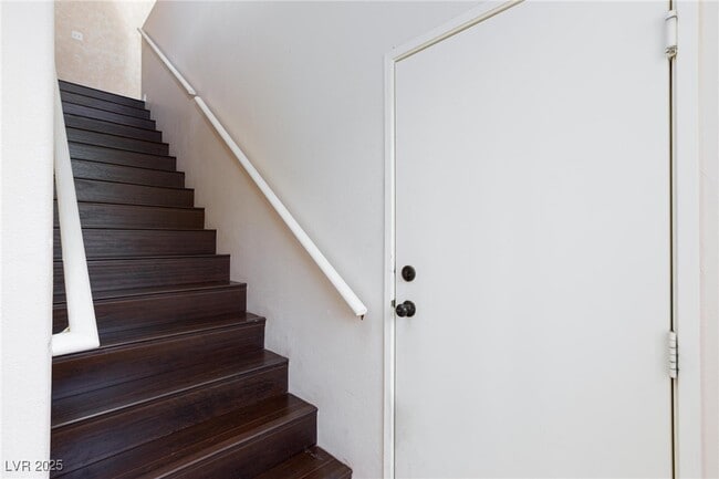 Building Photo - 7185 S Durango Dr