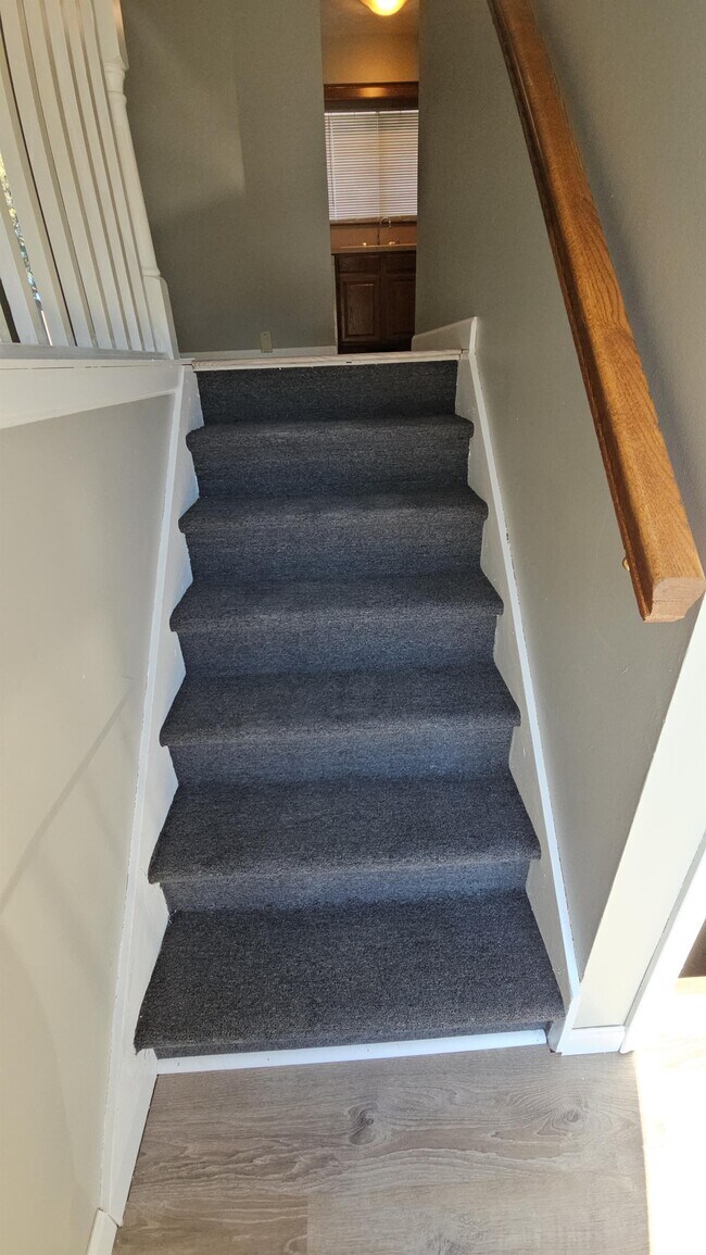 Building Photo - 10218 Weir St