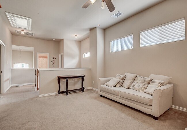 Building Photo - 2832 Gooseberry Dr