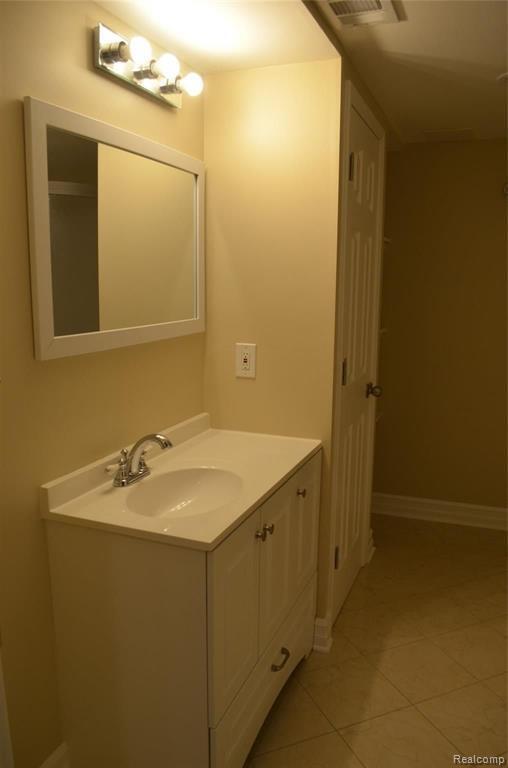 Building Photo - 7957 Mallard Way