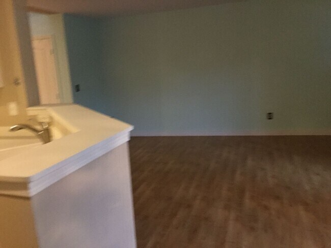 Building Photo - Stylish 2-Bedroom, 2.5-Bath Townhome with Garage & Private Patio