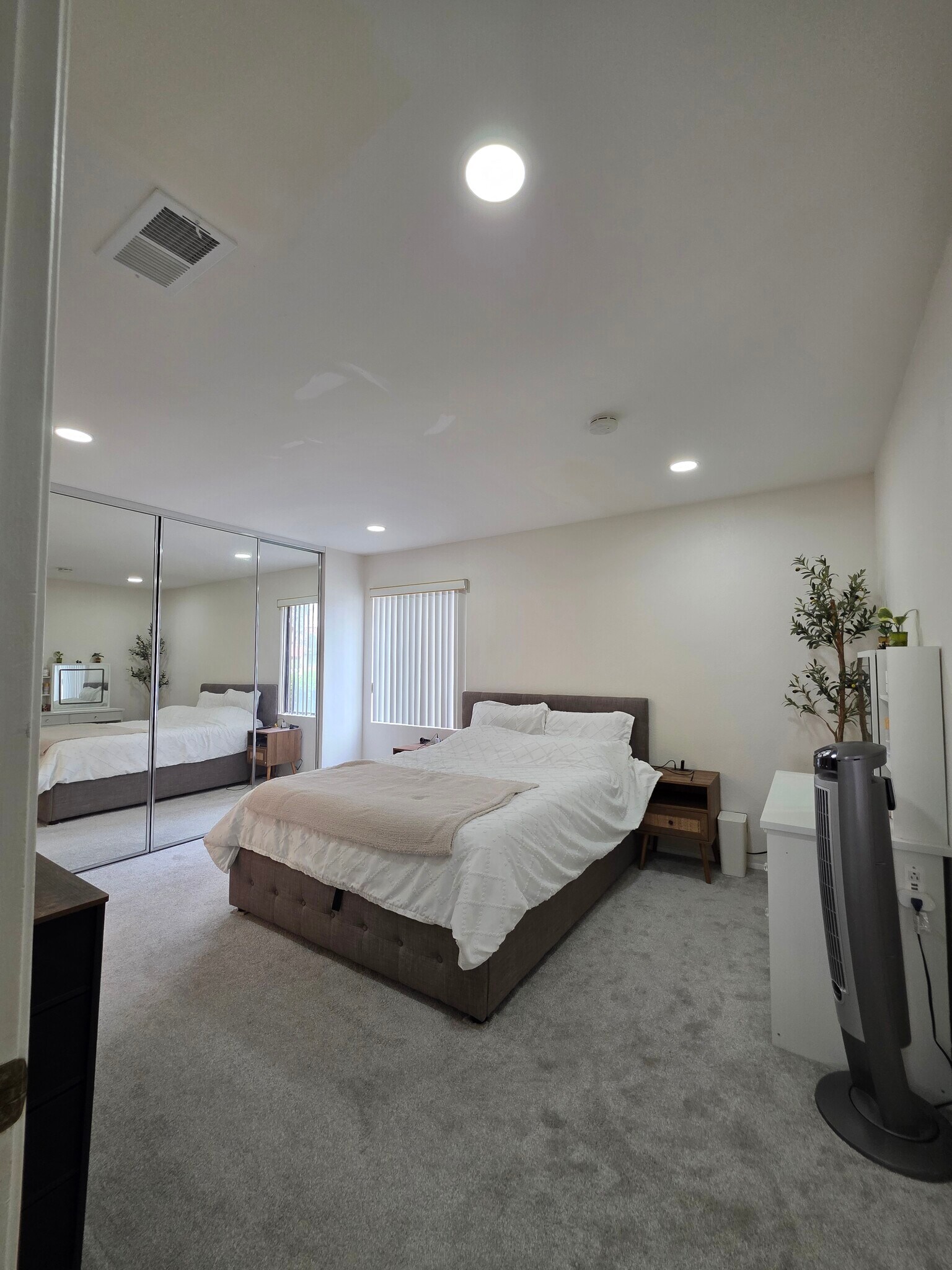 Building Photo - 9949 Scripps Westview Way