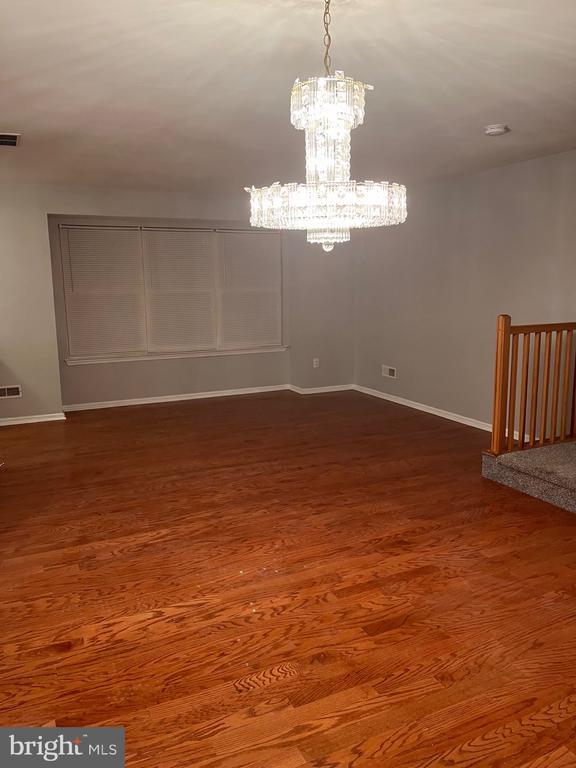 Building Photo - 5902 Coventry Way