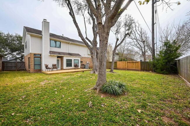 Building Photo - 3030 Great Lakes Ave