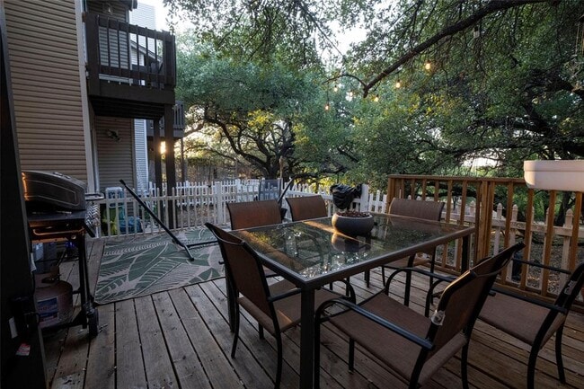 Building Photo - 1815 River Crossing Cir