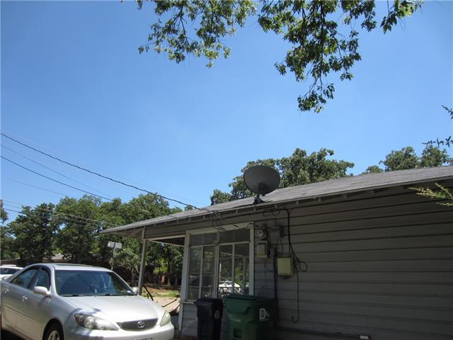 Building Photo - 2621 N Locust St