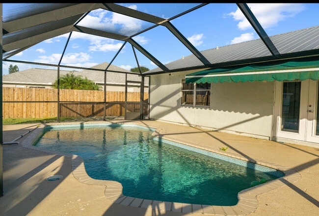 Building Photo - 2230 SE Dill Ln