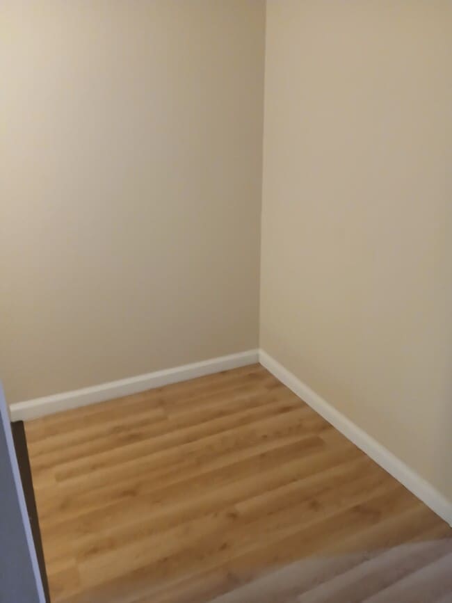 Building Photo - 510 S Poplar St