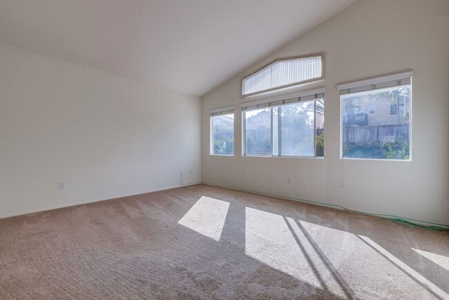 Building Photo - Discovery Hills Home with Spacious Yard an...