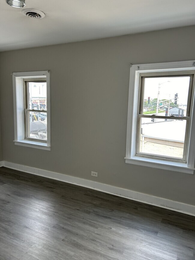 Building Photo - 171 25th Ave