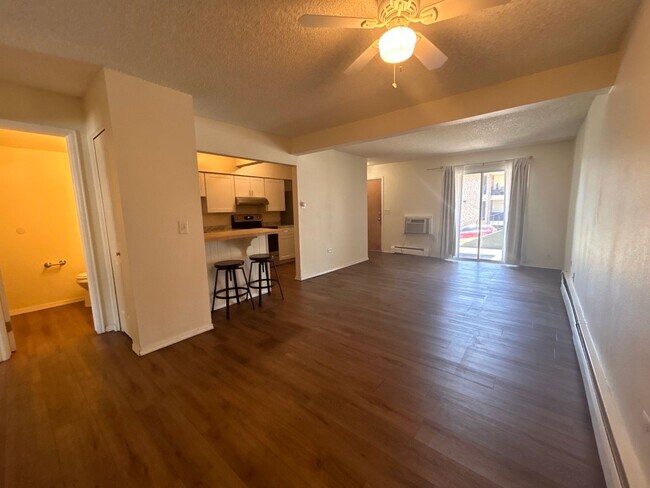 Building Photo - $0 DEPOSIT OPTION, CHARMING 1-BEDROOM CONDO IN FORT LOGAN WITH MODERN UPGRADES
