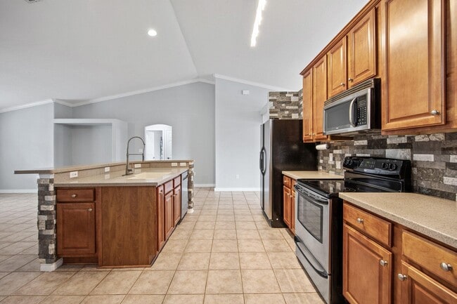 Building Photo - 7194 Blue Jack Dr