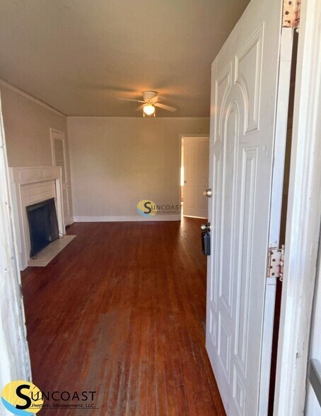 Building Photo - 1143 Old Hickory Rd