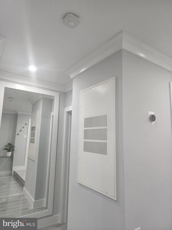 Building Photo - 255 S Pickett St