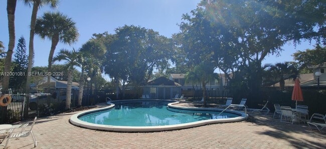 Building Photo - 7959 NW 41 Ct