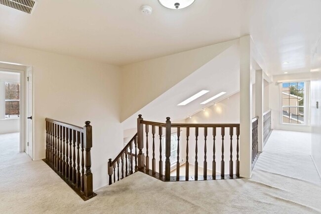 Building Photo - 24 Alton Dr