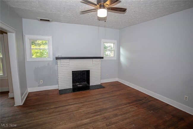 Building Photo - 276 Wildwood Ave