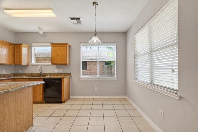 Building Photo - 16119 Gavin Ln