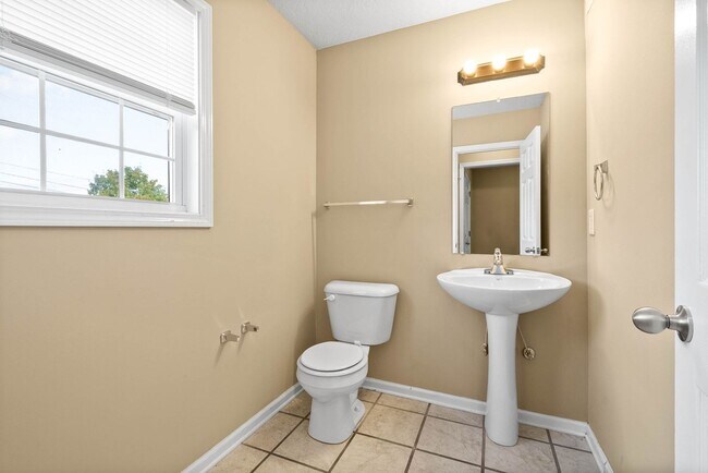 Building Photo - 545 Patriot Park Ct