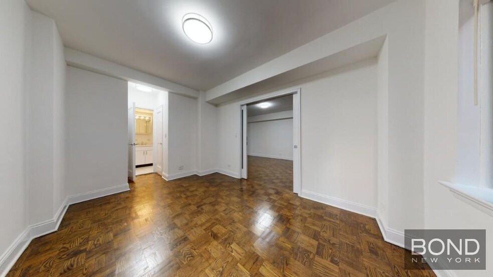 Building Photo - 20 Beekman Pl