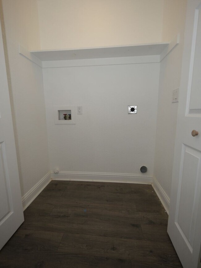 Building Photo - 2503 Hogan Ct