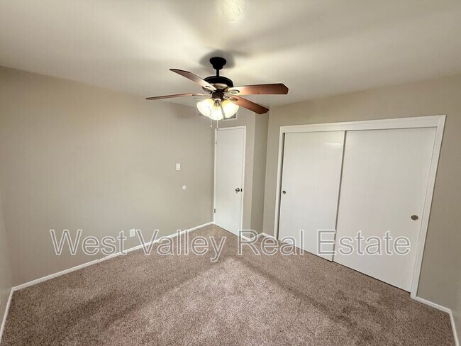 Building Photo - 606 Pierce St