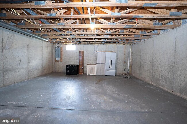 Building Photo - 757 Whitetail Cir