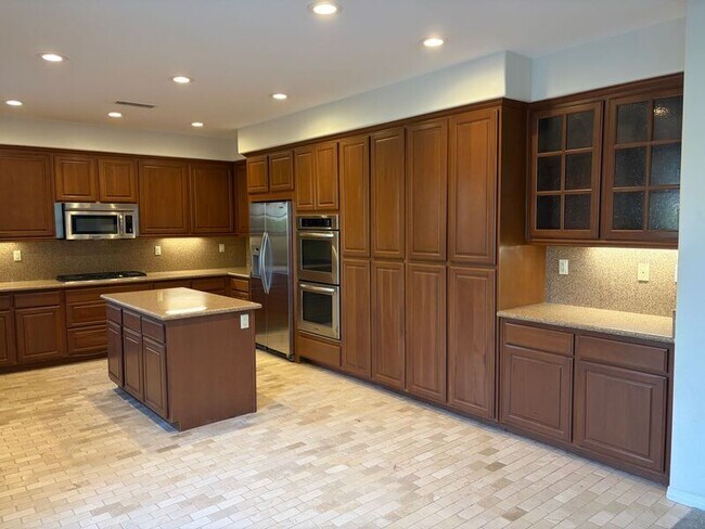 Building Photo - 46172 Pinon Pine Way