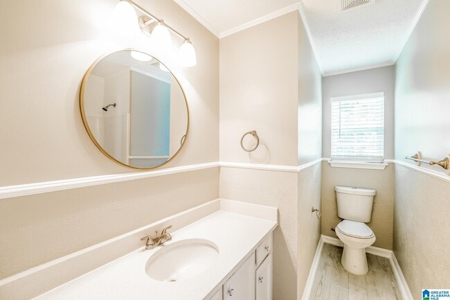 Building Photo - 5712 Desoto Dr