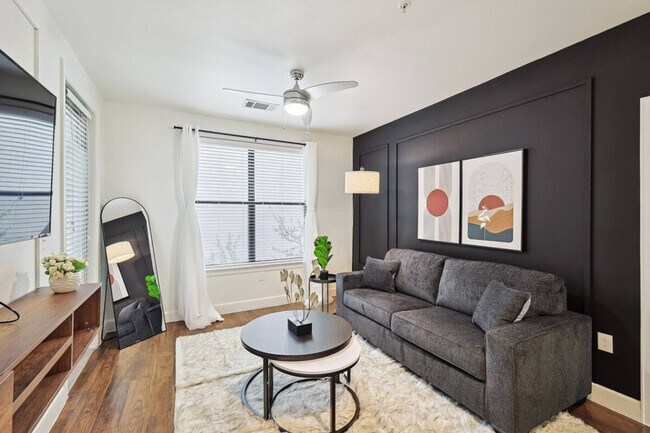 Building Photo - 5445 Town and Country Blvd