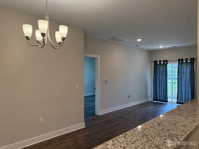 Building Photo - 816 Stiller Ln